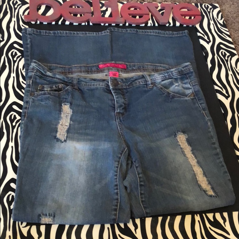 Bootcut Distressed Jeans